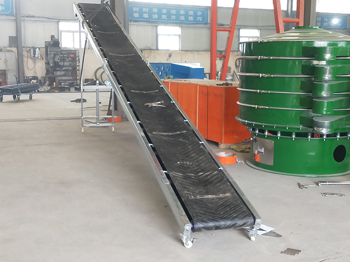 双向运转的皮带输送机皮带跑偏怎样调整